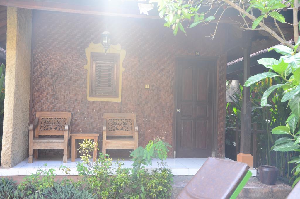Padangbai Beach Homestay Bagian luar foto