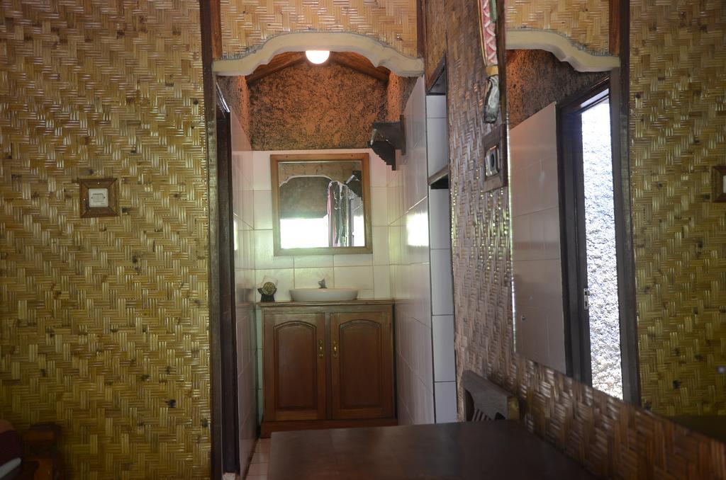 Padangbai Beach Homestay Bagian luar foto
